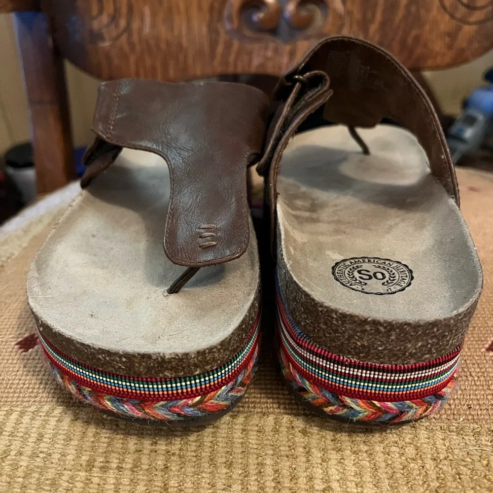Colorful Platform Sandals - Picture 4 of 4